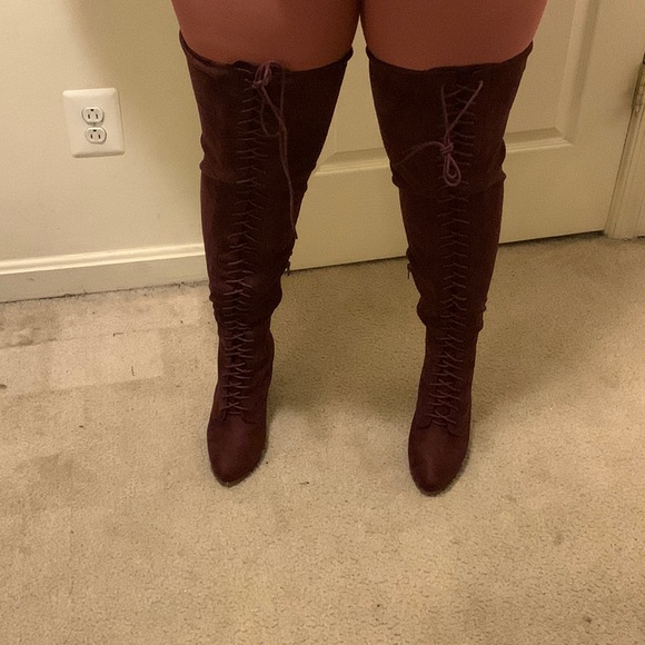 Shoe Dazzle Shoes - Burgundy Thigh High boots
